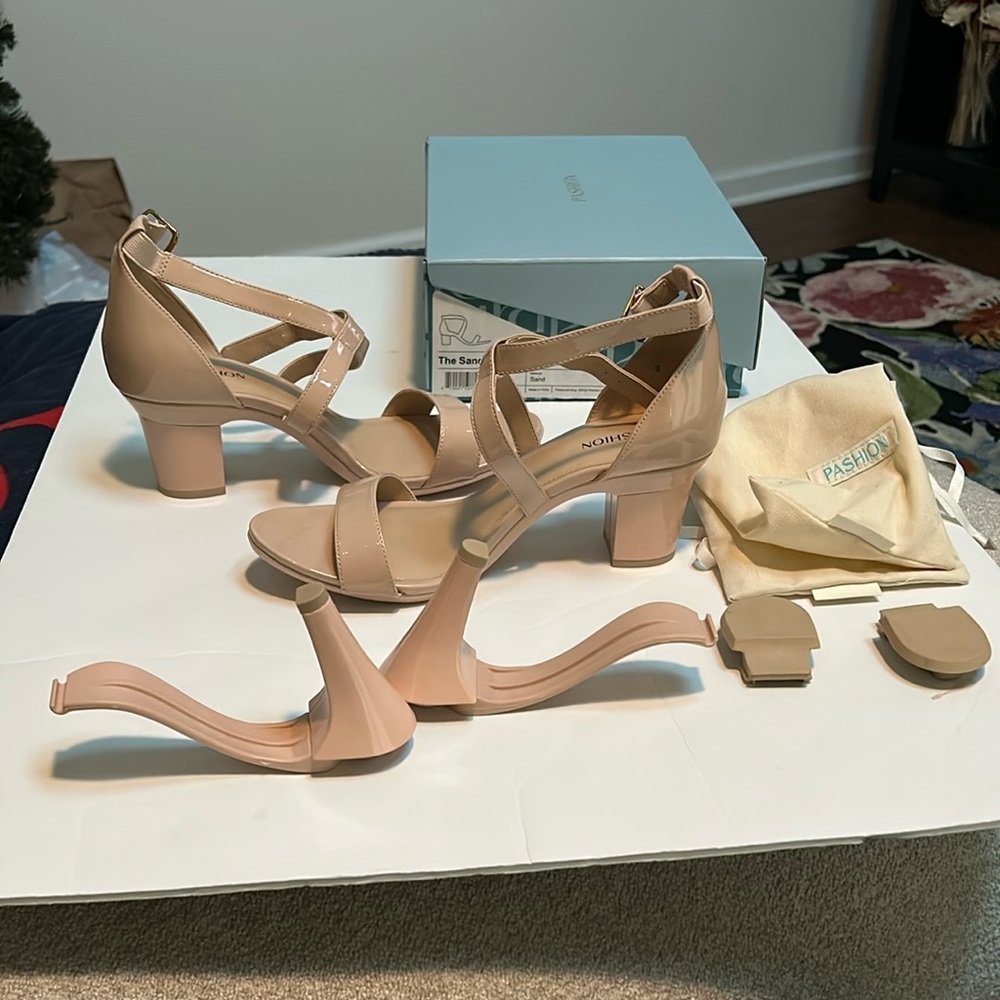 Pashion sandals size 8. Interchangeable heels
